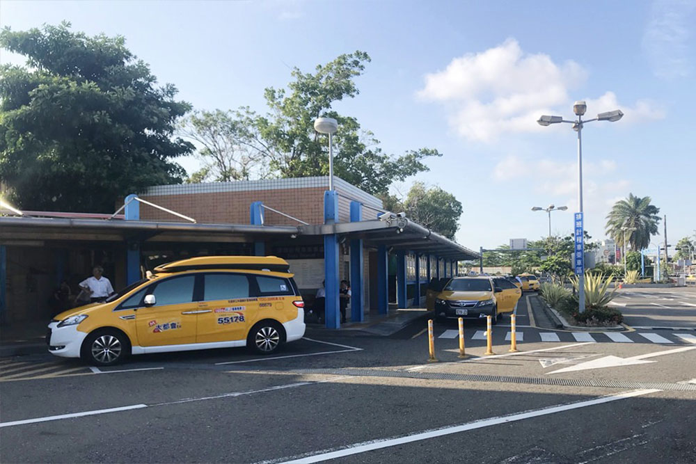 澎湖台南來回機票
