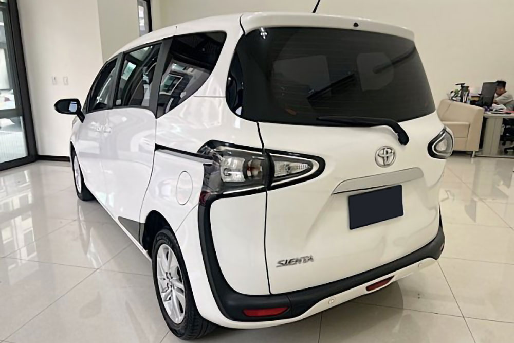 TOYOTA-SIENTA 七人座