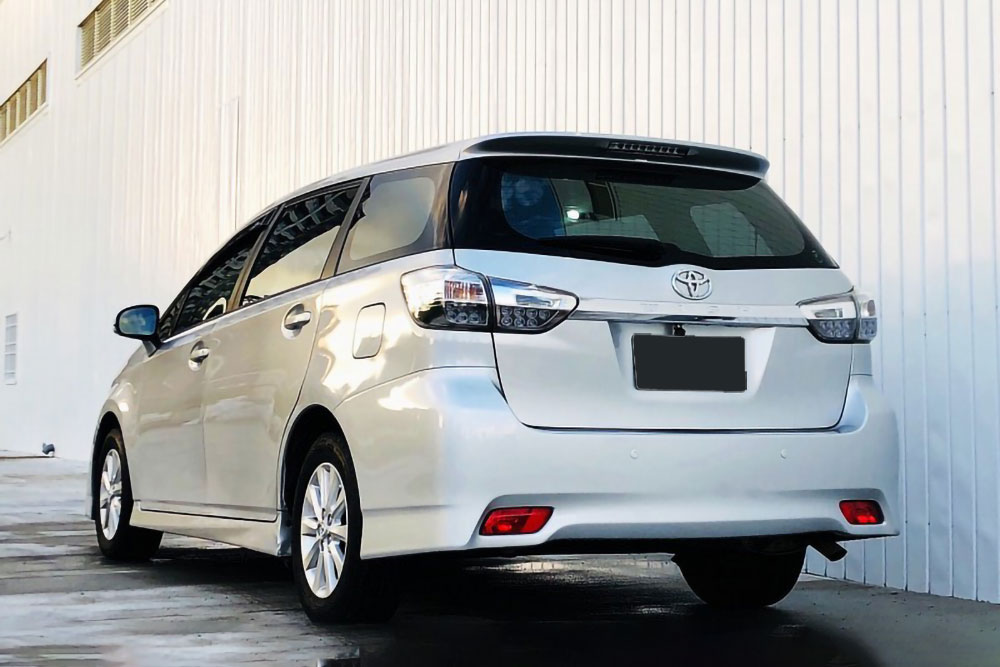 TOYOTA-WISH 七人座