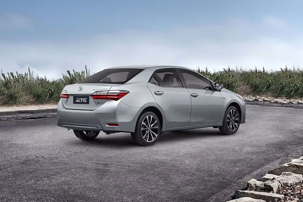 TOYOTA-ALTIS 五人座