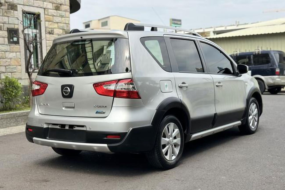 NISSAN-LIVINA 五人座