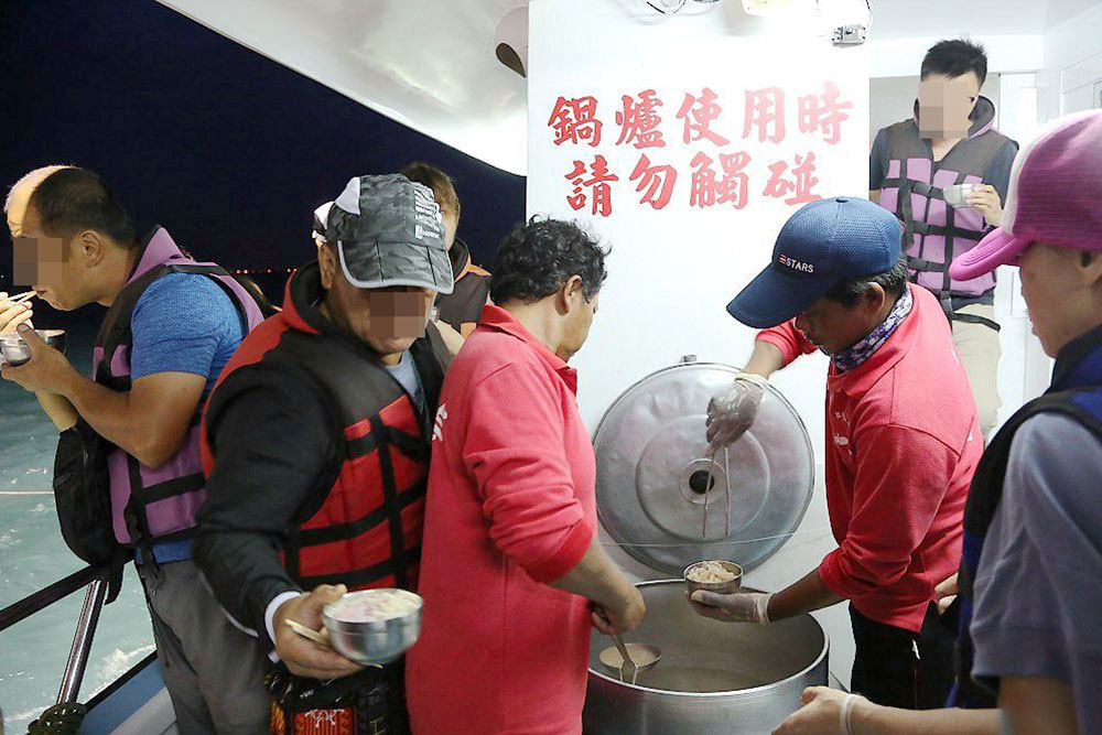 歐船長夜釣小管