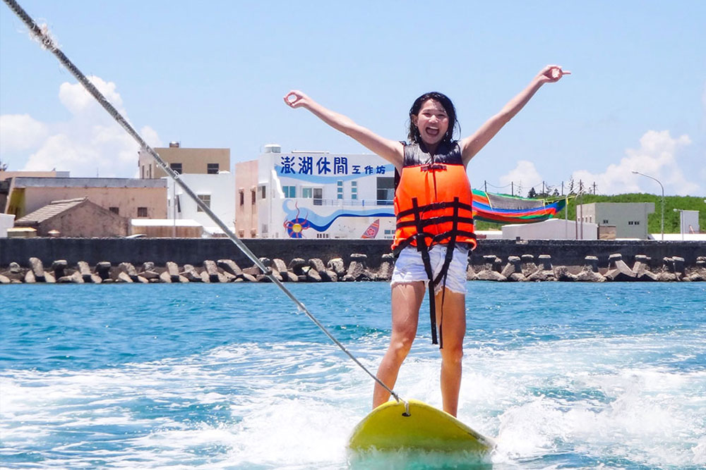 SUP立槳+衝浪板滑水