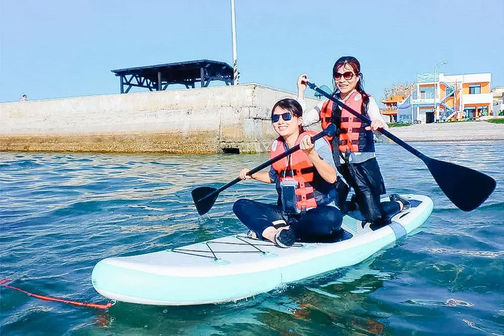 SUP立槳+衝浪板滑水