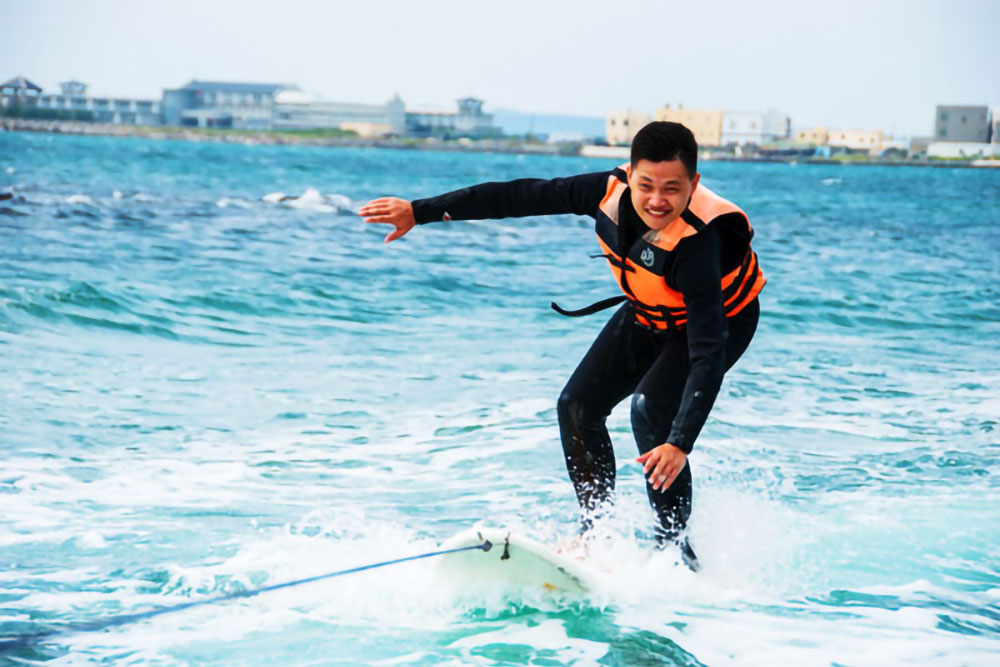 SUP立槳+衝浪板滑水